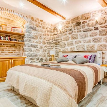 Kotor Bagus - Cozy Boutique Old Town Studio With Seaview Terrace Экстерьер фото