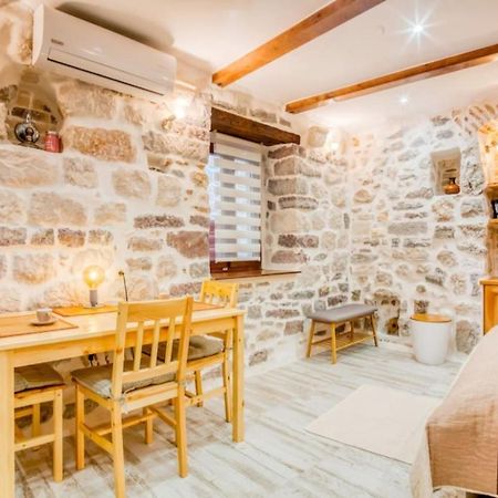 Kotor Bagus - Cozy Boutique Old Town Studio With Seaview Terrace Экстерьер фото