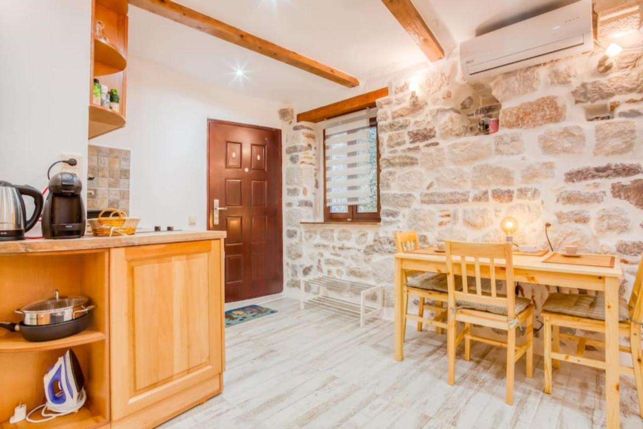 Kotor Bagus - Cozy Boutique Old Town Studio With Seaview Terrace Экстерьер фото